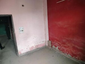 Room in  Apartment at Loni – for Sale