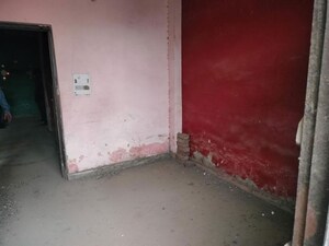 Room in  Apartment at Loni – for Sale