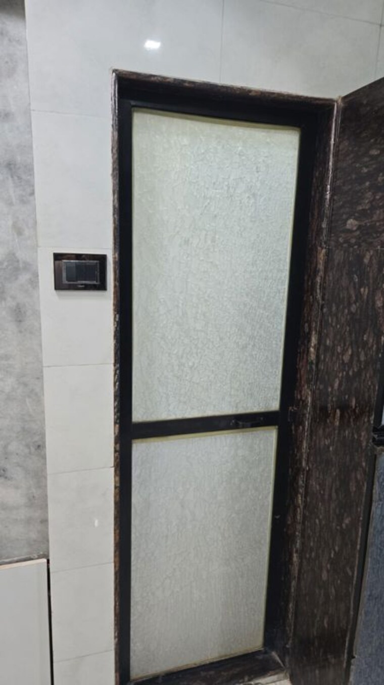undefined, shafaq-tower 1 RK 290 Sq.Ft. Apartment In Nagpada Mumbai 10690617