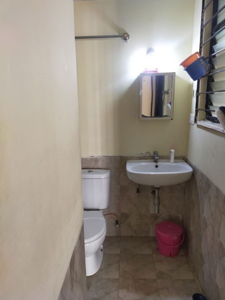 Bathroom, patel-smondoville 2 Bedroom 865 Sq.Ft. Apartment In Electronic City Bangalore 10690571