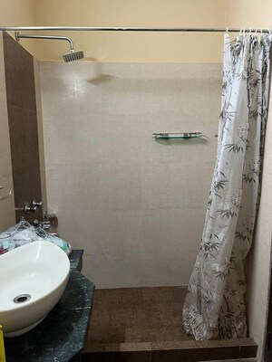 Bathroom in 2 BHK Builder Floor at Dlf Phase I – for Rent