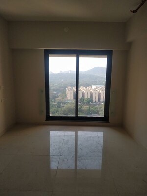 Room in 4 BHK Apartment at The Blue Diamond, Mulund West – for Rent