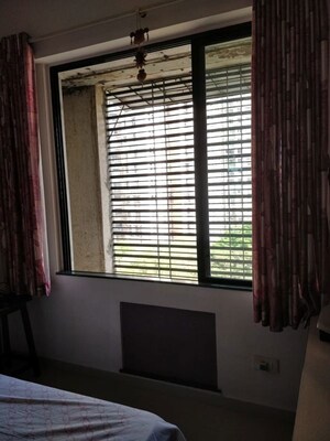 Room in 1 BHK Apartment at Sharda Edifice Celestial, Bhandup West – for Rent