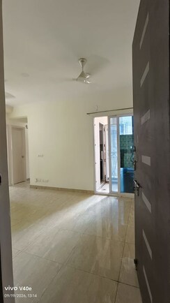 3 BHK Apartment For Rent in Gaur City 7th Avenue