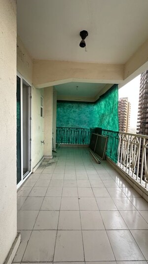 Kitchen in 2.5 BHK Apartment at Gaur City 7th Avenue, Sector 4 Greater Noida – for Rent