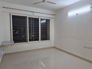 Room in 3 BHK Apartment at Kundan Spaces Emirus, Baner – for Rent