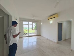 Room in 3 BHK Apartment at Puri Emerald Bay, Sector 104 – for Sale