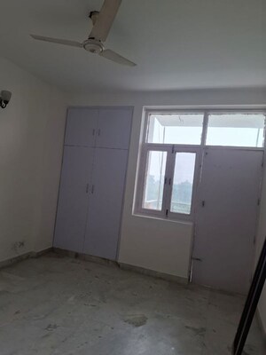 Room in 3 BHK Apartment at SDS NRI Residency, Sector 45 – for Rent