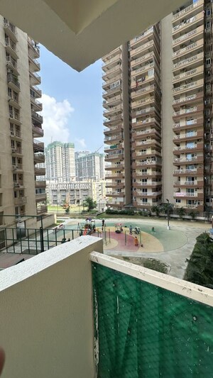 2 BHK Apartment – Exterior View View at Gaur City 7th Avenue, Sector 4 Greater Noida - for Rent