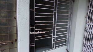 Staircase in  Apartment at Kamdahari – for Sale