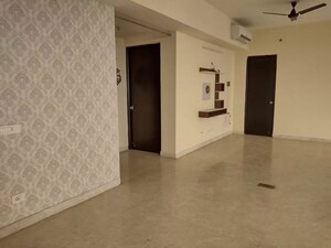 Room in 4 BHK Apartment at Indiabulls Enigma, Sector 110 – for Sale