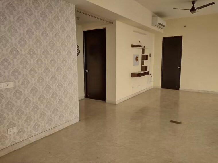 Room, indiabulls-enigma 4 Bedroom 3400 Sq.Ft. Apartment In Sector 110 Gurgaon 10690797