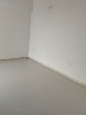 Room in 3 BHK Apartment at L And T Rejuve 360, Mulund West – for Sale