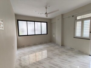 Room in 2 BHK Apartment at Matunga West – for Rent