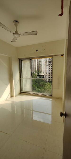 Room in 2 BHK Apartment at Naman Premier, Andheri East – for Rent