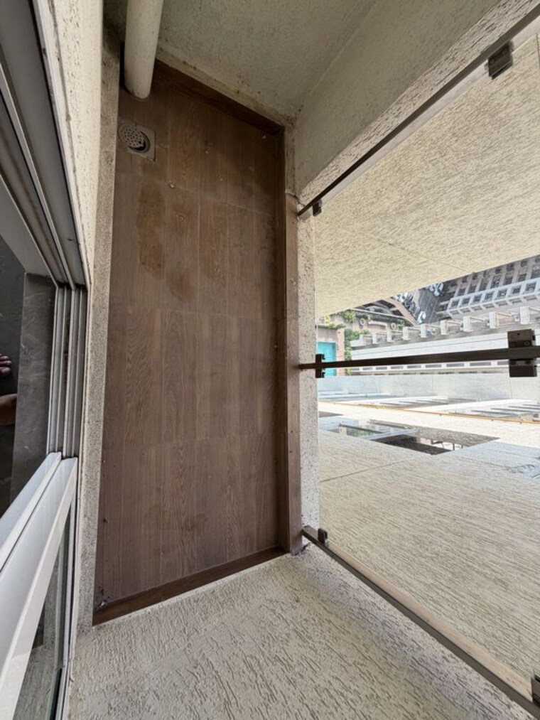Balcony, thane west 3 Bedroom 1280 Sq.Ft. Apartment In Thane West Thane 10690831