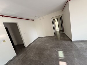 Room in 3 BHK Apartment at Thane West – for Rent