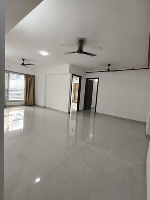 Room in 3 BHK Apartment at Prerna Apartment Andheri, Andheri West – for Rent