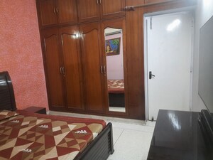 Bedroom in 2.5 BHK Builder Floor at Unitech South City II, Sector 50 – for Rent