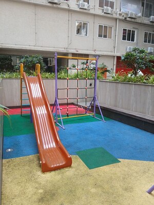Furnished Amenities in 2 BHK Apartment at Platinum Life, Andheri West – for Rent