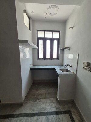Kitchen in 1.5 BHK Builder Floor at Mayur Vihar – for Rent