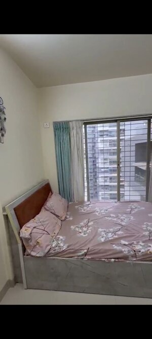 Room in 2 BHK Apartment at Bramhacorp F Residences, Kalyani Nagar – for Rent