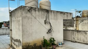 Staircase in  Apartment at Sri Nagar – for Sale