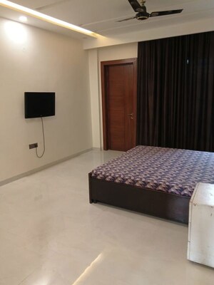 Bedroom in 3 BHK Builder Floor at Fidato Honour Homes, Sector 89 – for Sale