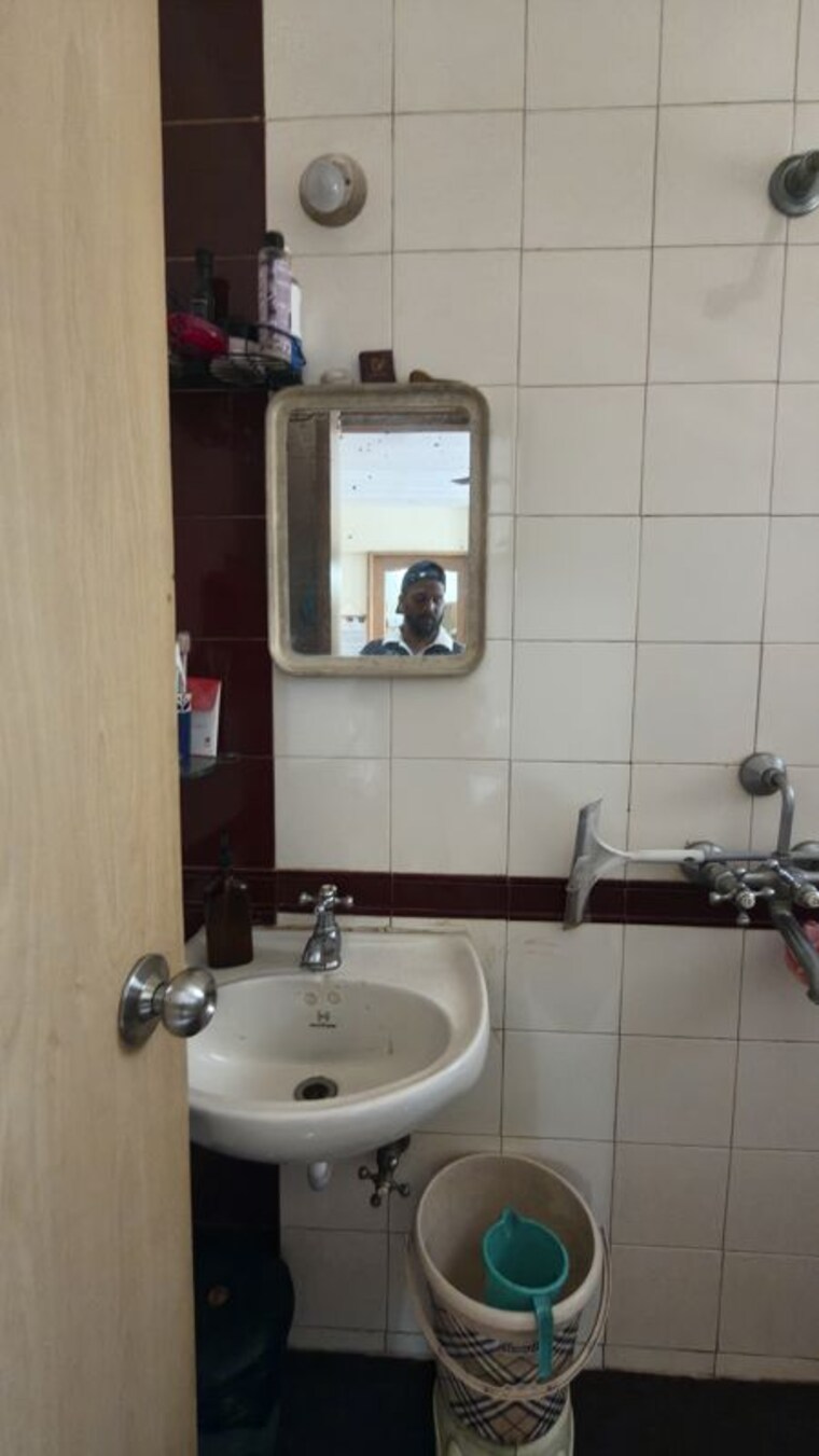 Bathroom, ashok-vihar-chs 1 Bedroom 440 Sq.Ft. Apartment In Marol Mumbai 10691124
