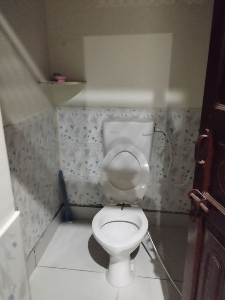 Bathroom, sector 15 2 Bedroom 250 Sq.Ft. Independent House In Sector 15 Sonipat 10691324