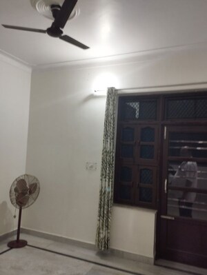 Furnished Amenities in 2 BHK Independent House at Sector 15 – for Rent