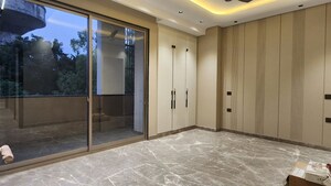 Room in 3 BHK Builder Floor at Safdarjung Enclave – for Sale