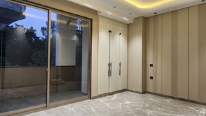 Building Lobby in 3 BHK Builder Floor at Safdarjung Enclave – for Sale