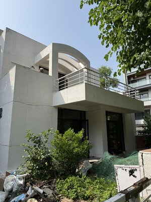 4 BHK Villa For Rent in Unitech Greenwood City Apartment, Sector 45