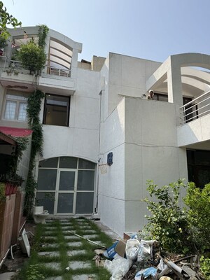 4 BHK Villa – Exterior View View at Unitech Greenwood City Apartment, Sector 45 - for Rent