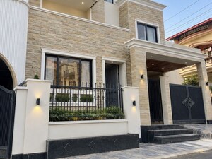 5 BHK Villa – Exterior View View at Sahastradhara Road - for Sale