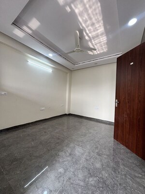 Furnished Amenities in 1 BHK Builder Floor at Palam Vihar – for Rent