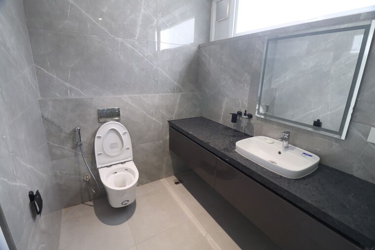 Bathroom, tellapur 4 Bedroom 5500 Sq.Ft. Villa In Tellapur Hyderabad 10691353