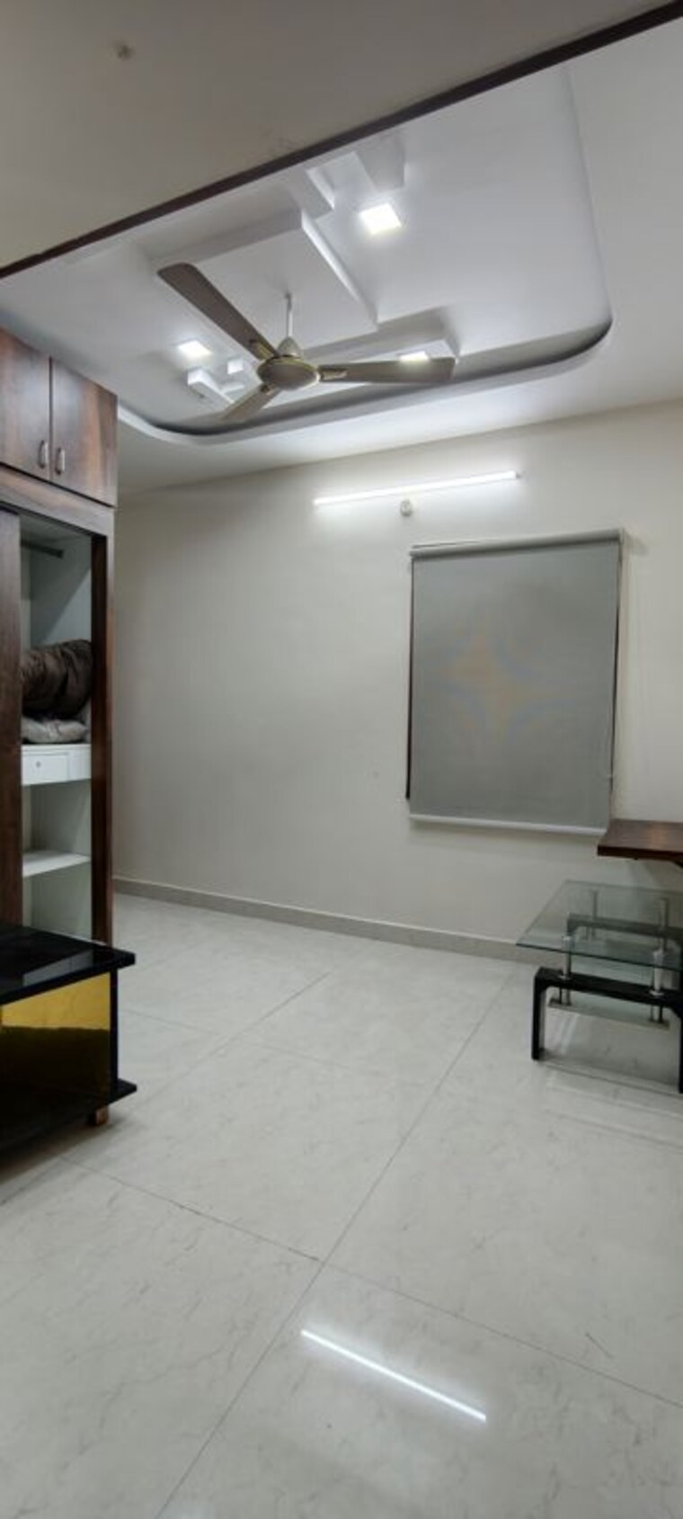 Room, banjara hills Commercial Office Space 2000 Sq.Ft. In Banjara Hills Hyderabad 10691363