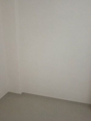 Room in 2 BHK Apartment at Sanskruti Vrushi, Borivali West – for Rent