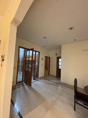 Room in 2.5 BHK Independent House at Sector 23a – for Rent