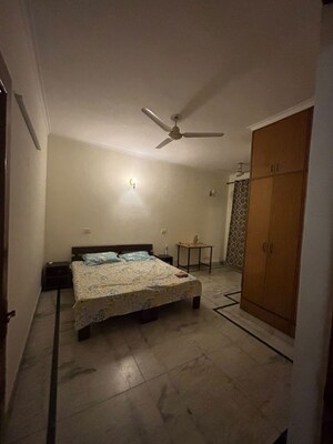 Room in 2.5 BHK Independent House at Sector 23a – for Rent