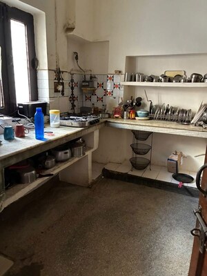 Kitchen in 2.5 BHK Builder Floor at Hauz Khas – for Rent