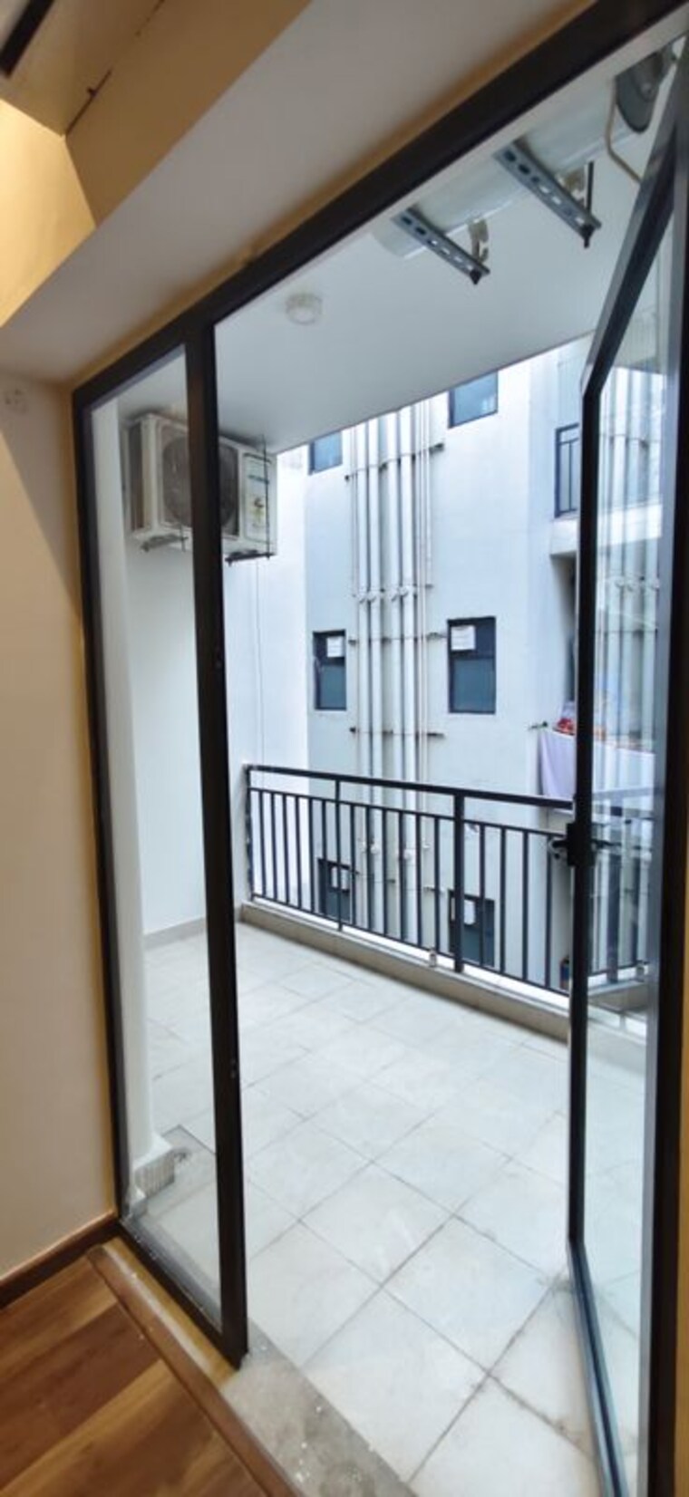 Balcony, suncity-vatsal-valley 2 Bedroom 1130 Sq.Ft. Apartment In Gwal Pahari Gurgaon 10691382