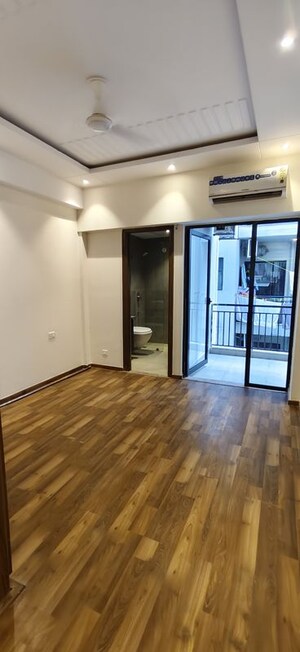 Room in 2 BHK Apartment at Suncity Vatsal Valley, Gwal Pahari – for Rent