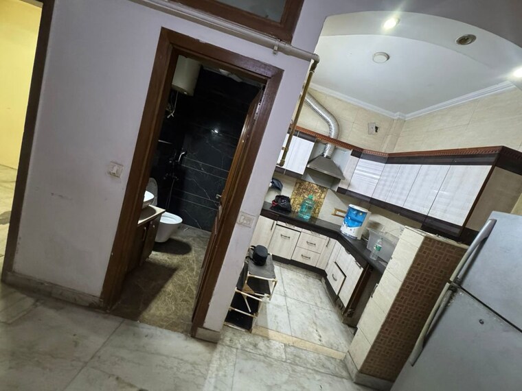 Team Area, lajpat nagar i 2 Bedroom 100 Sq.Yd. Builder Floor In Lajpat Nagar I Delhi 10691383
