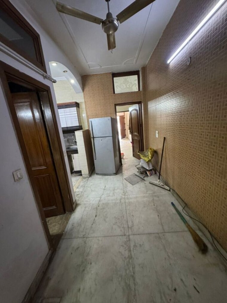 undefined, lajpat nagar i 2 Bedroom 100 Sq.Yd. Builder Floor In Lajpat Nagar I Delhi 10691383