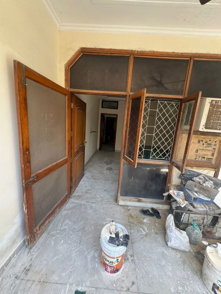 Living Room, lajpat nagar i 2 Bedroom 100 Sq.Yd. Builder Floor In Lajpat Nagar I Delhi 10691383
