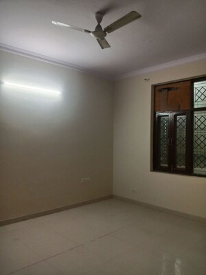 Room in 1 BHK Builder Floor at Hindon Vihar, Sector 49 – for Sale