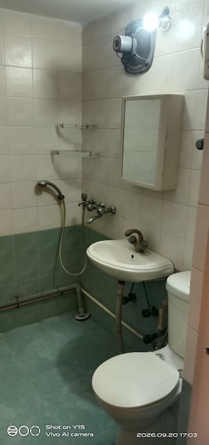 Bathroom in 1 RK Apartment at Arun Vihar Sector 37, Sector 37 – for Rent